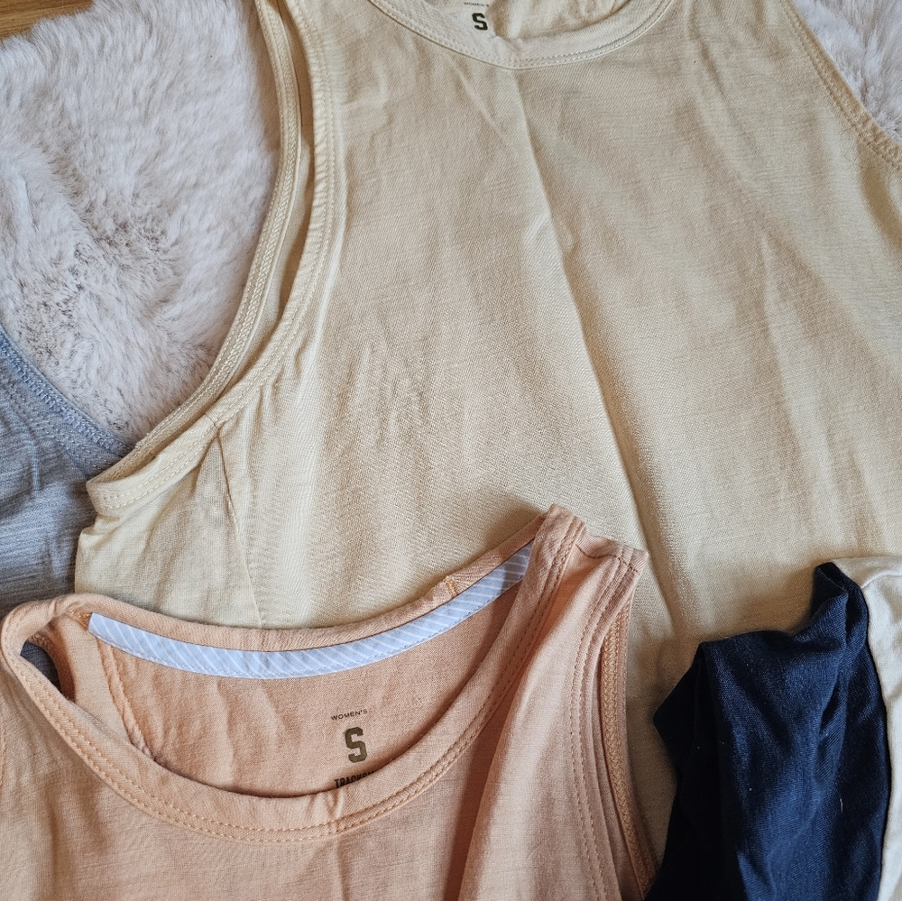 Tracksmith bundle - Picture 3 of 4